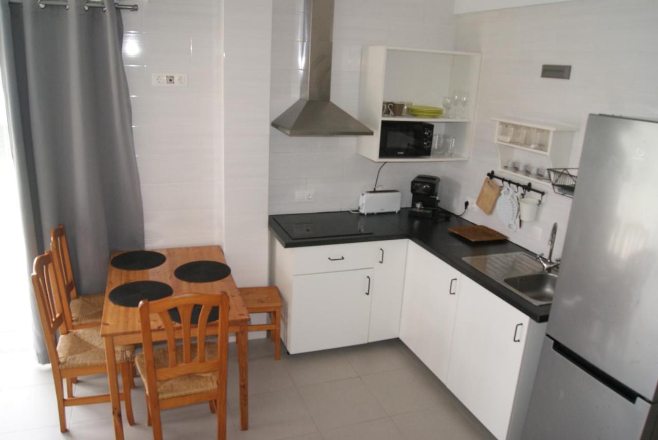 Apartamentos Praia Do Almoxarife Орта Екстериор снимка