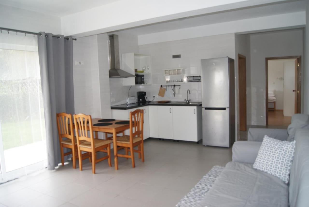 Apartamentos Praia Do Almoxarife Орта Екстериор снимка