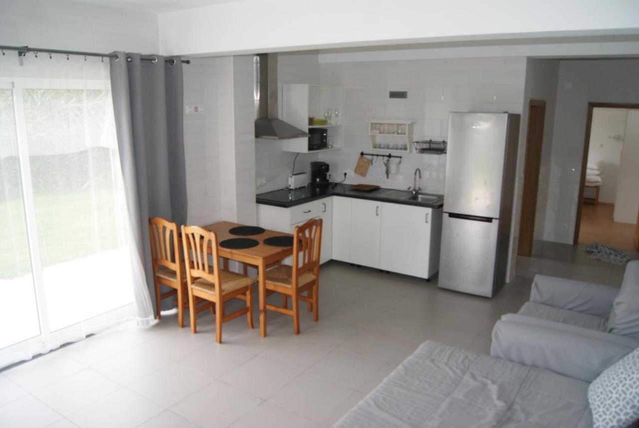 Apartamentos Praia Do Almoxarife Орта Екстериор снимка
