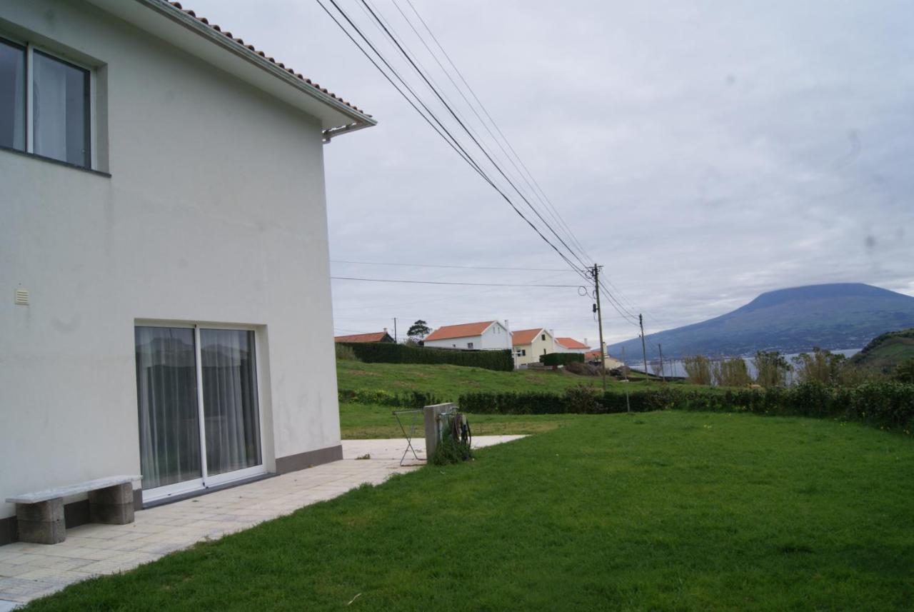Apartamentos Praia Do Almoxarife Орта Екстериор снимка