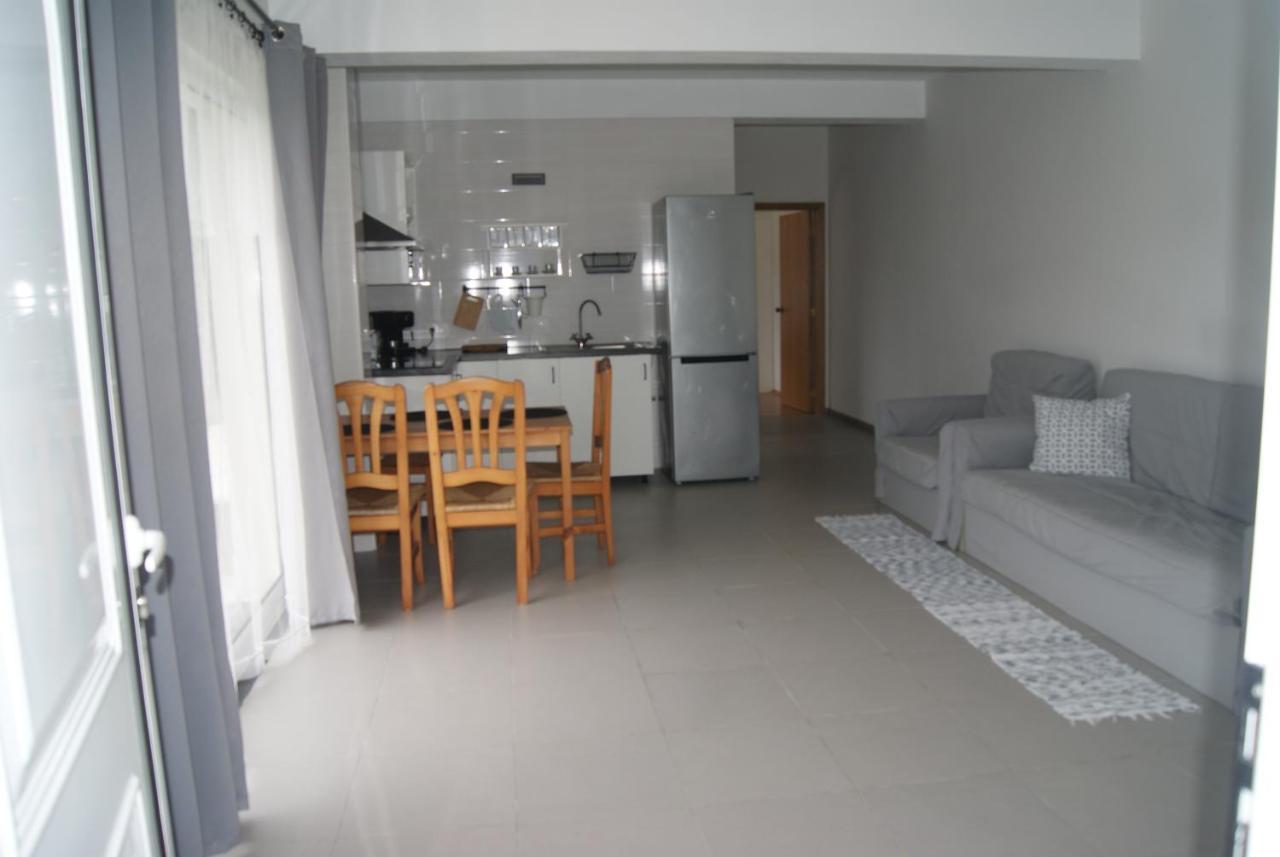Apartamentos Praia Do Almoxarife Орта Екстериор снимка