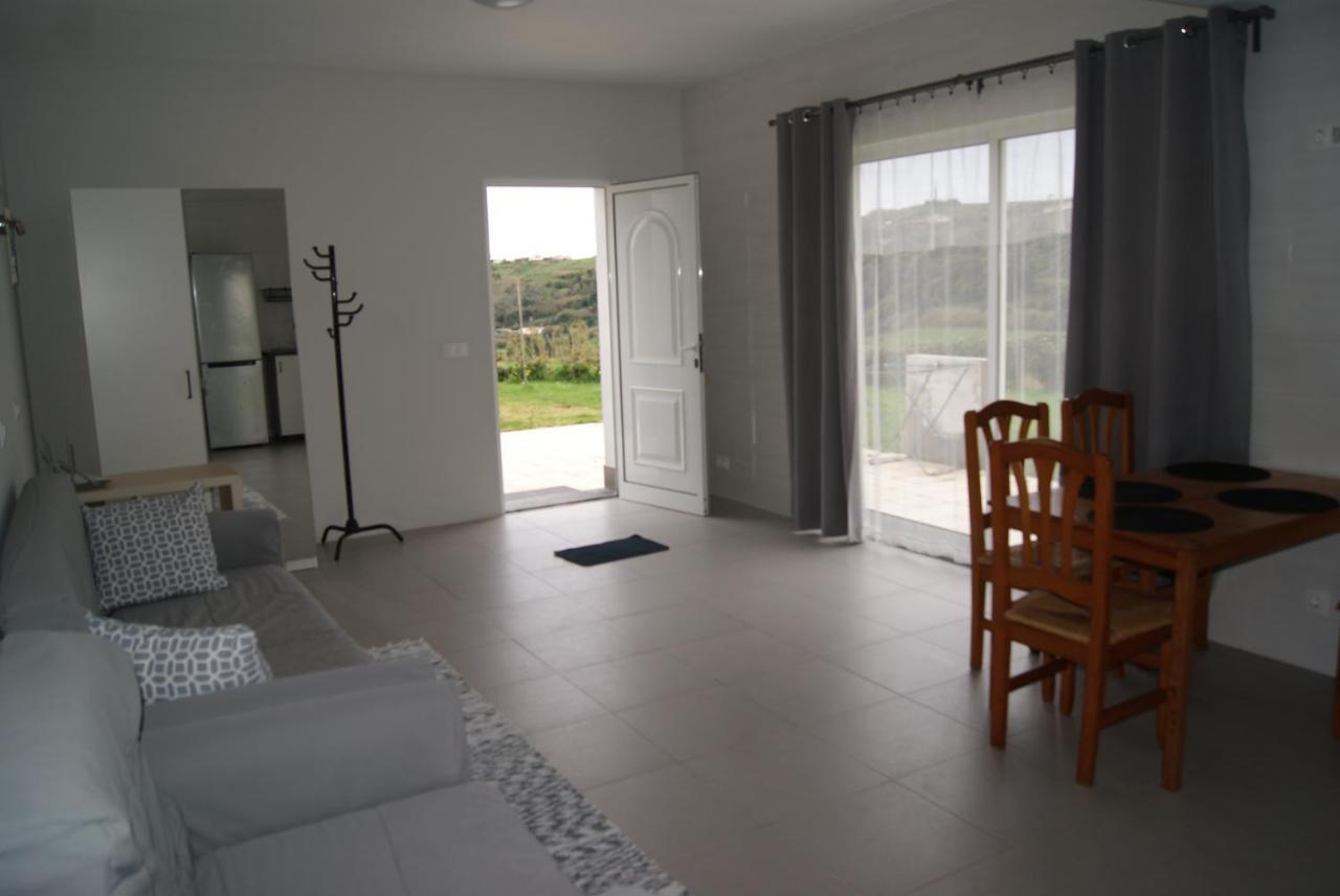 Apartamentos Praia Do Almoxarife Орта Екстериор снимка